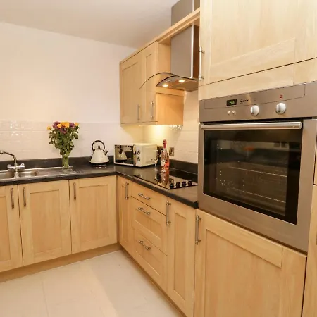 Sail Away, 17 Union Mill