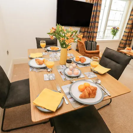 Sail Away, 17 Union Mill *