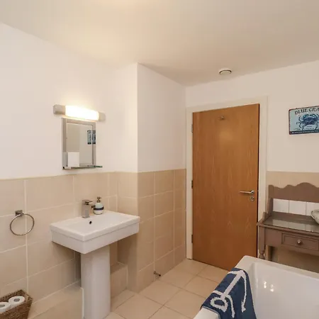 Sail Away, 17 Union Mill Whitby